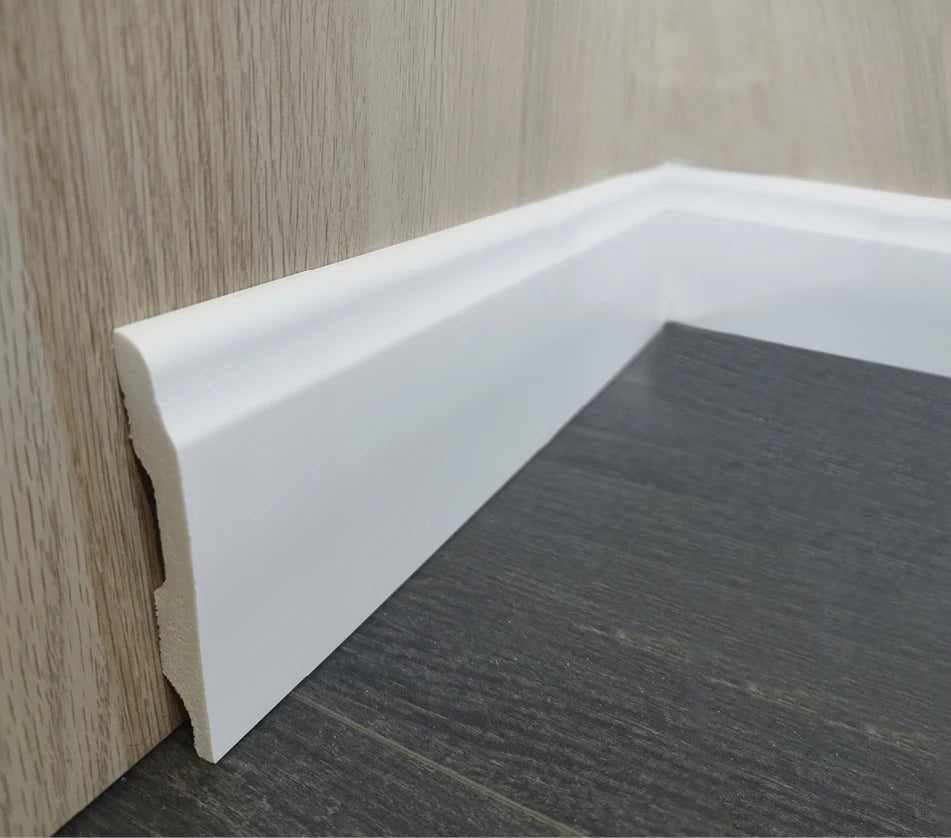 Rodapié Línea Curve HD